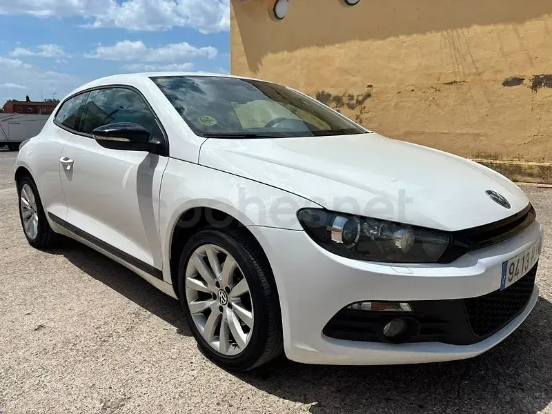 Usado VW Scirocco 140 CV (102 kW) 2012 Blanco Coupe