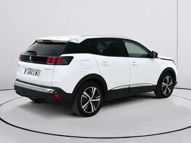 Usado Peugeot 3008 Allure 300 CV (220 kW) 2022 Blanco SUV