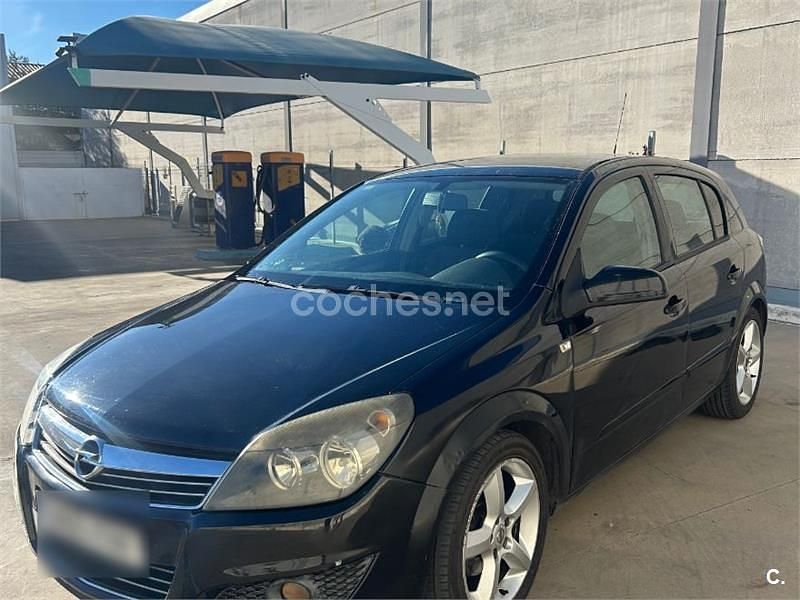 Usado Opel Astra Enjoy 100 CV (73 kW) 2007 Negro Berlina
