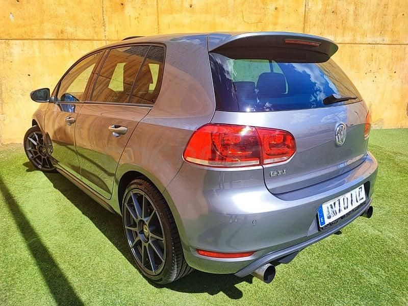 Usado VW Golf VII GTI 210 CV (154 kW) 2012 Gris / plata Berlina