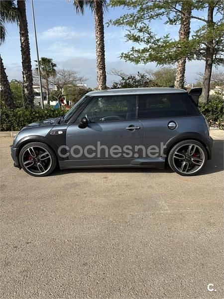 Usado Mini John Cooper Works 218 CV (160 kW) 2006 Gris / plata Utilitario