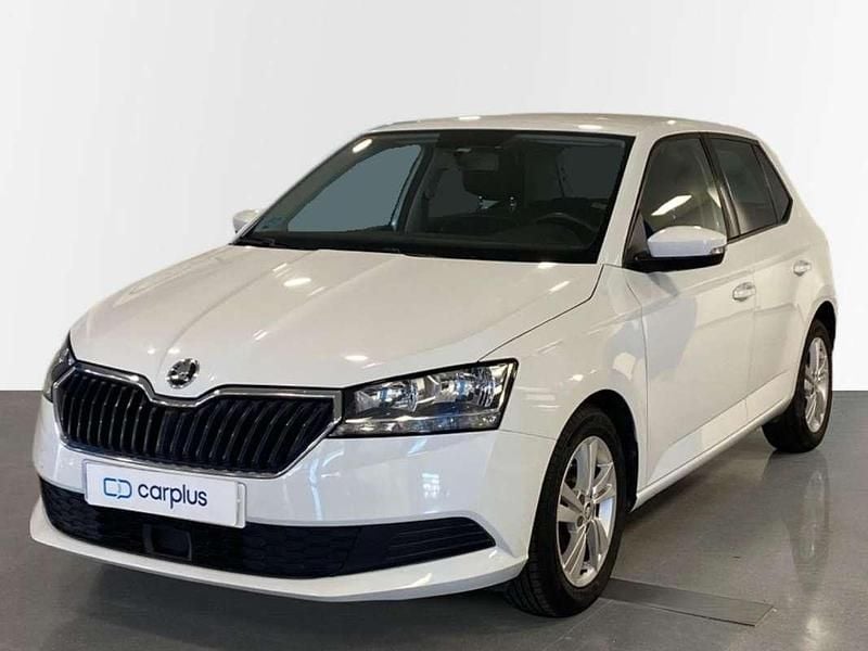 Usado Skoda Fabia Style 95 CV (69 kW) 2021 Blanco Utilitario