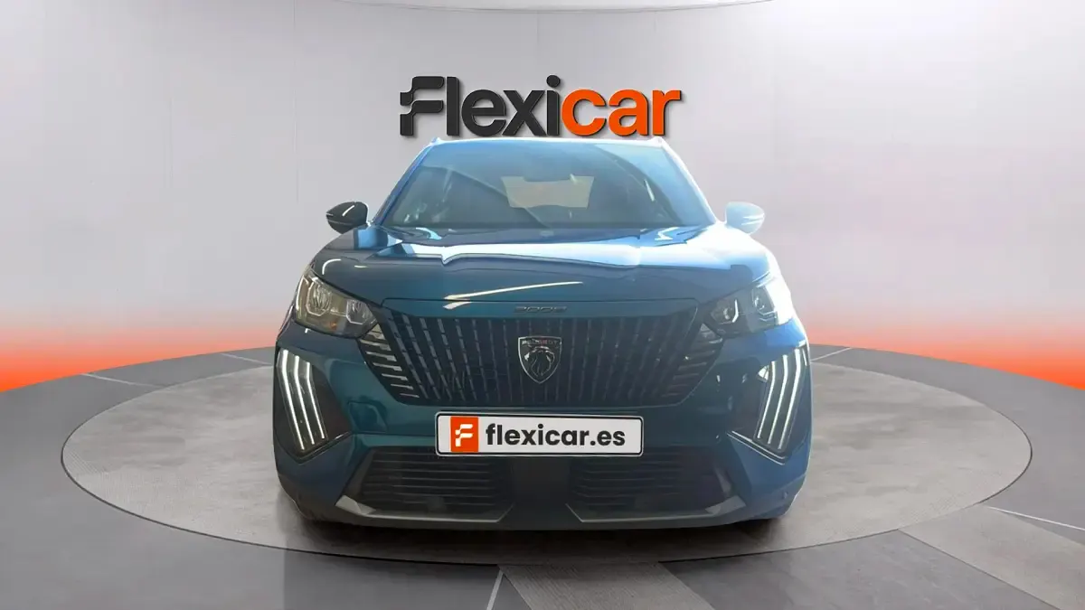 Usado Peugeot 2008 Allure 101 CV (74 kW) 2025 Azul SUV