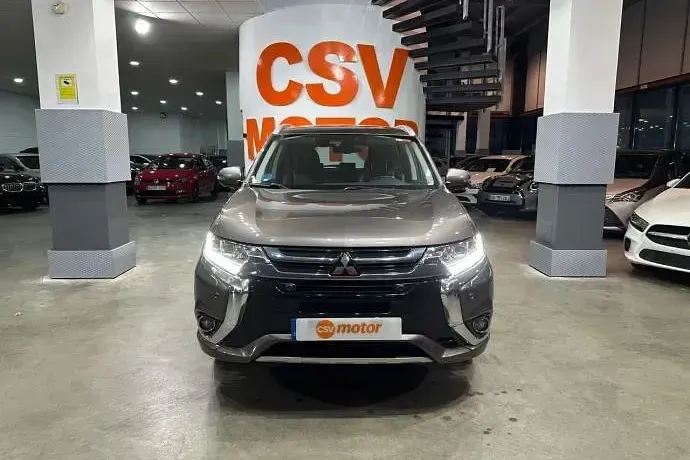 Usado Mitsubishi Outlander 202 CV (148 kW) 2018 SUV