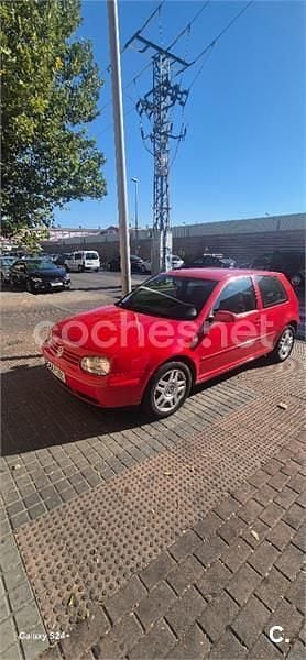 Rojo Usado 2002 VW Golf IV Berlina | 2400 € (Buen precio) - Imagen 1/4
