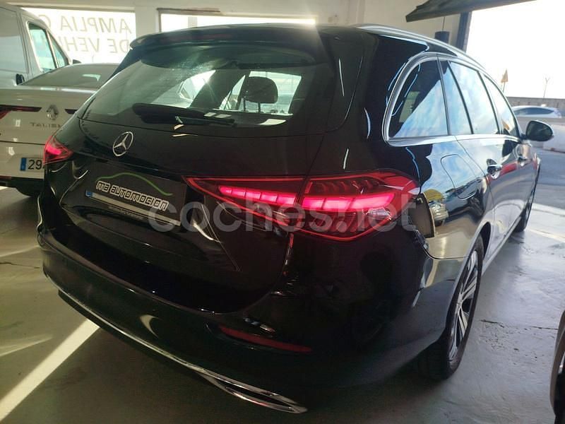 Usado Mercedes C200 163 CV (119 kW) 2024 Negro Familiar