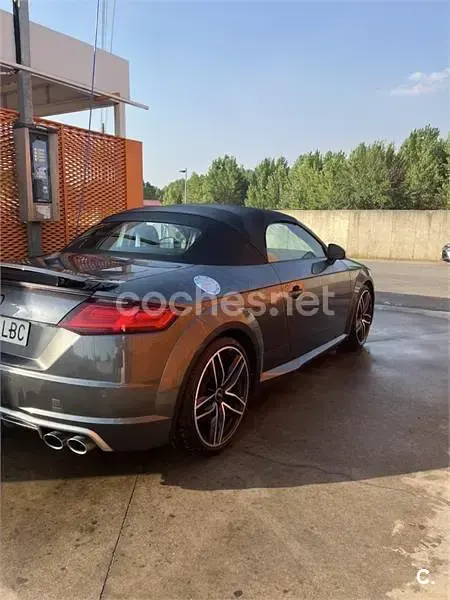 Usado Audi TT Roadster 310 CV (228 kW) 2015 Gris / plata Descapotable