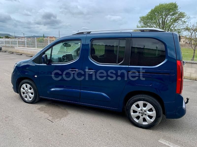 Usado Opel Combo Life Innovation 130 CV (95 kW) 2018 Azul Monovolumen