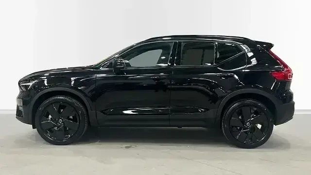 Nuevo Volvo XC40 163 CV (119 kW) 2026 Negro SUV