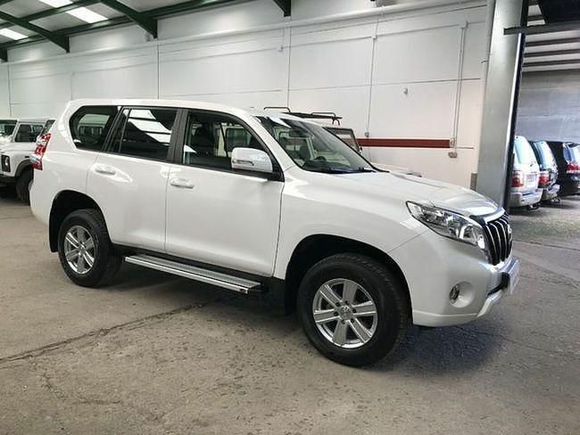 Usado Toyota Land Cruiser 177 CV (130 kW) 2016 Blanco SUV