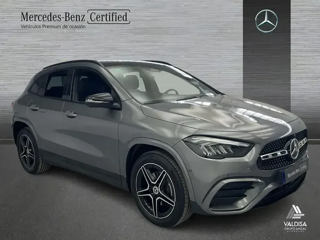 Usado Mercedes GLA250 218 CV (160 kW) 2026 Gris montaña SUV