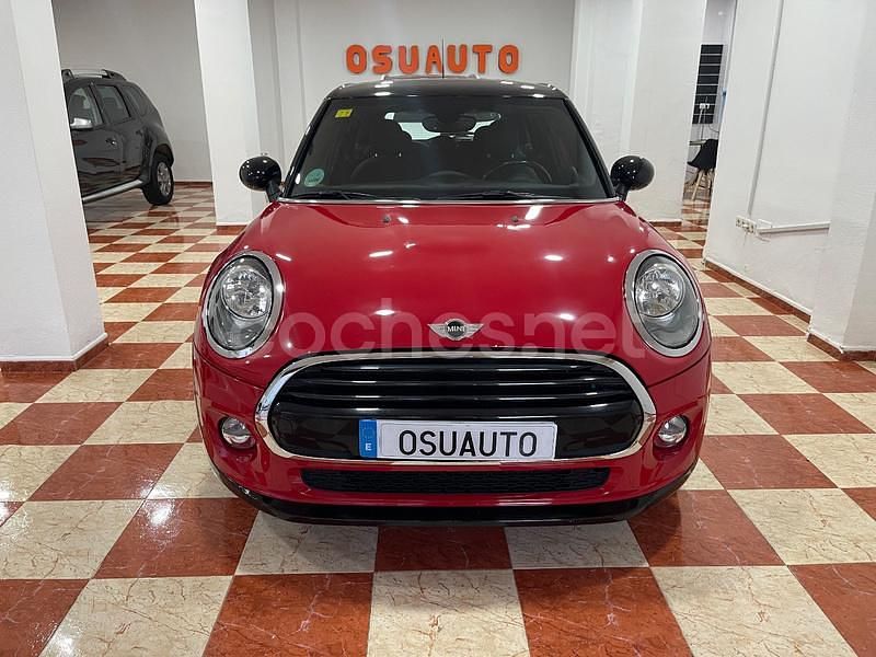 Usado Mini Cooper D 116 CV (85 kW) 2017 Rojo Utilitario