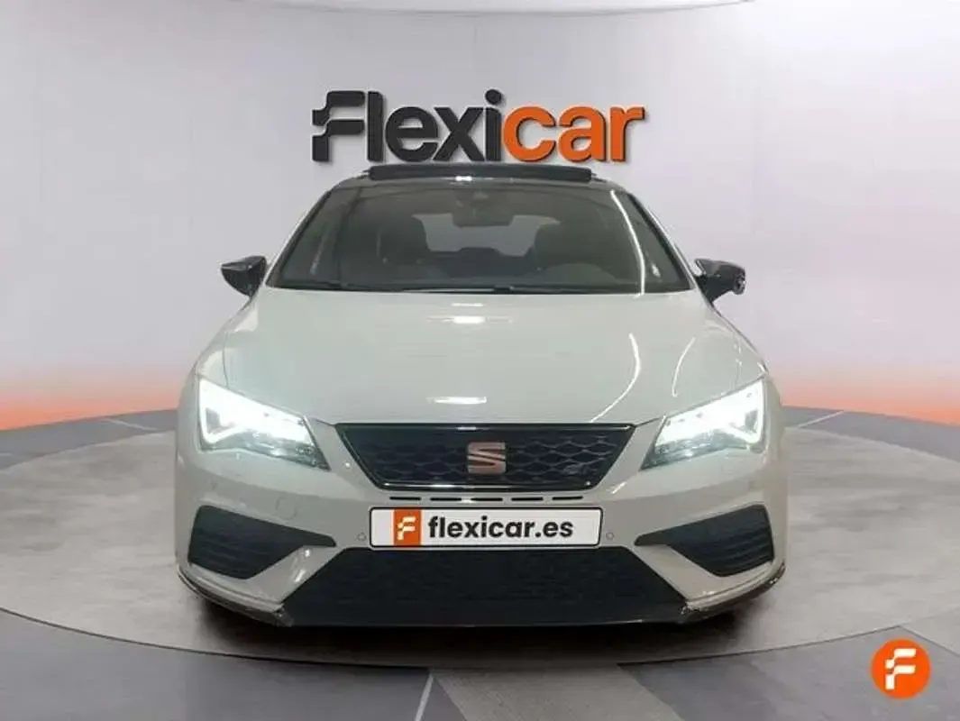 Usado Seat Leon ST CUPRA 290 CV (213 kW) 2020 Blanco Familiar