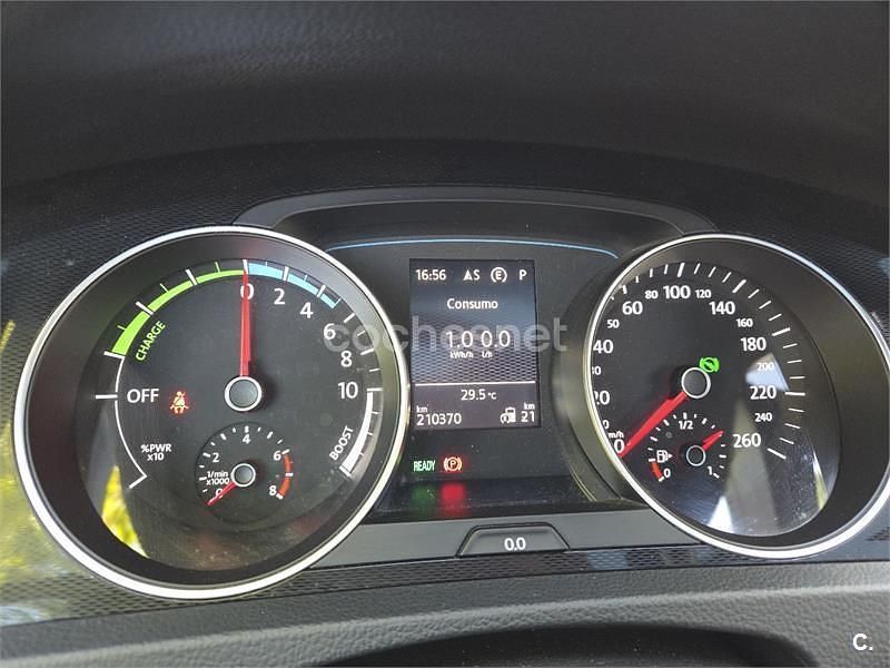 Usado VW Golf VII GTE 204 CV (150 kW) 2015 Gris / plata Berlina