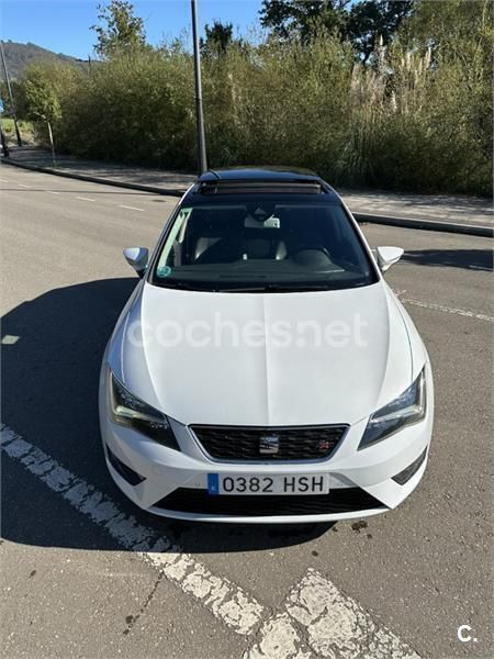 Usado Seat Leon FR 180 CV (132 kW) 2013 Blanco Berlina