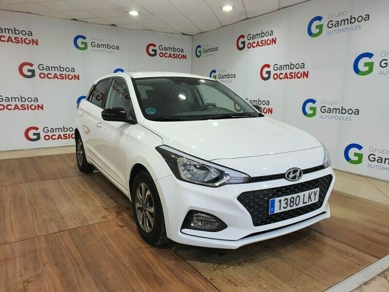 Usado Hyundai i20 84 CV (61 kW) 2020 Blanco