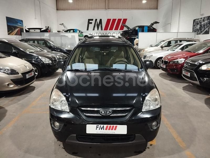 Negro Usado 2007 Kia Carens Monovolumen | 5999 € (Caro) - Imagen 1/4