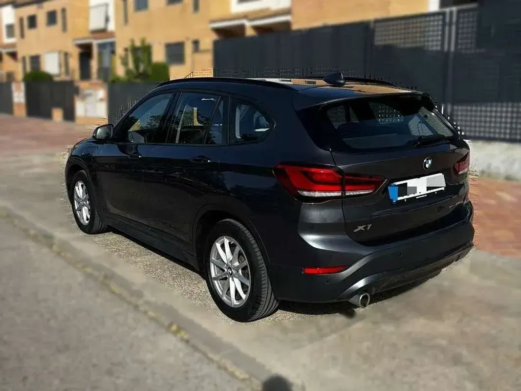 Usado BMW X1 220 CV (161 kW) 2021 Gris SUV
