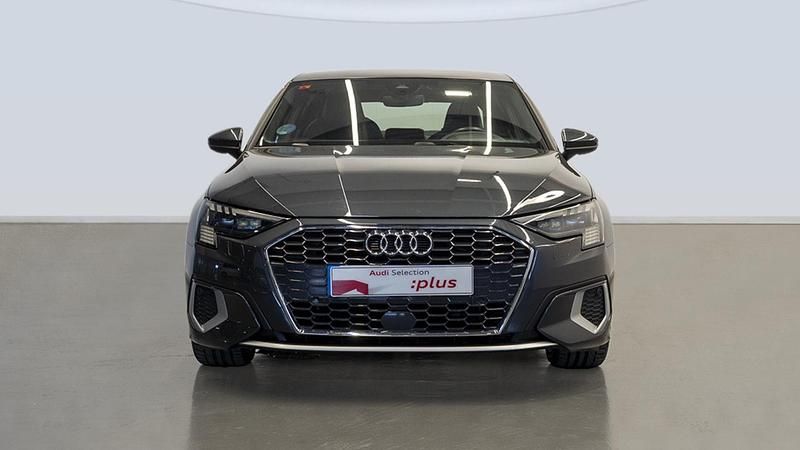 Usado Audi A3 Advanced Plus 150 CV (110 kW) 2021 Gris Berlina