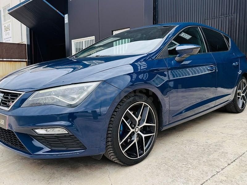 Usado Seat Leon FR 184 CV (135 kW) 2017 Azul Berlina