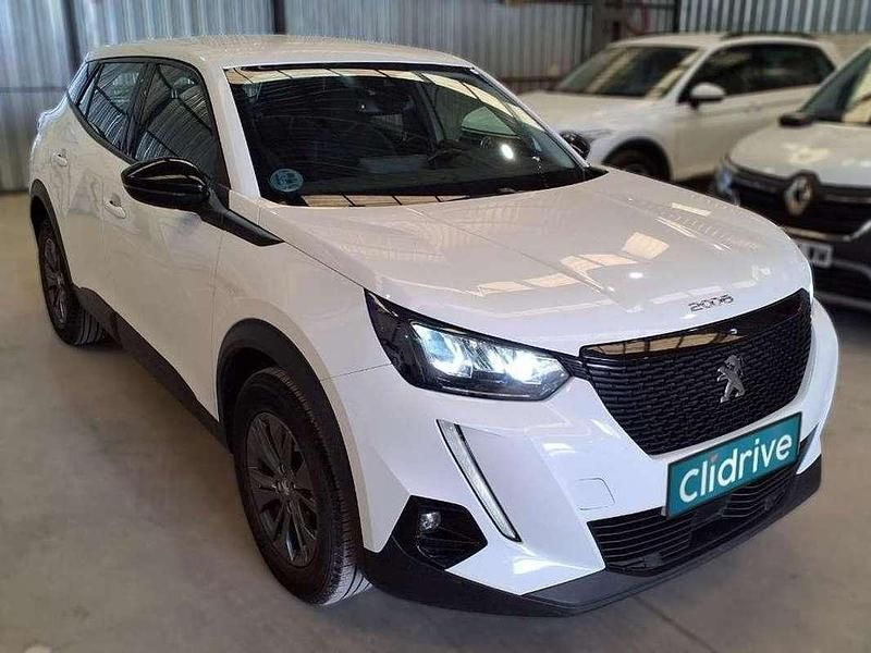 Usado Peugeot 2008 Active 110 CV (80 kW) 2022 Blanco SUV