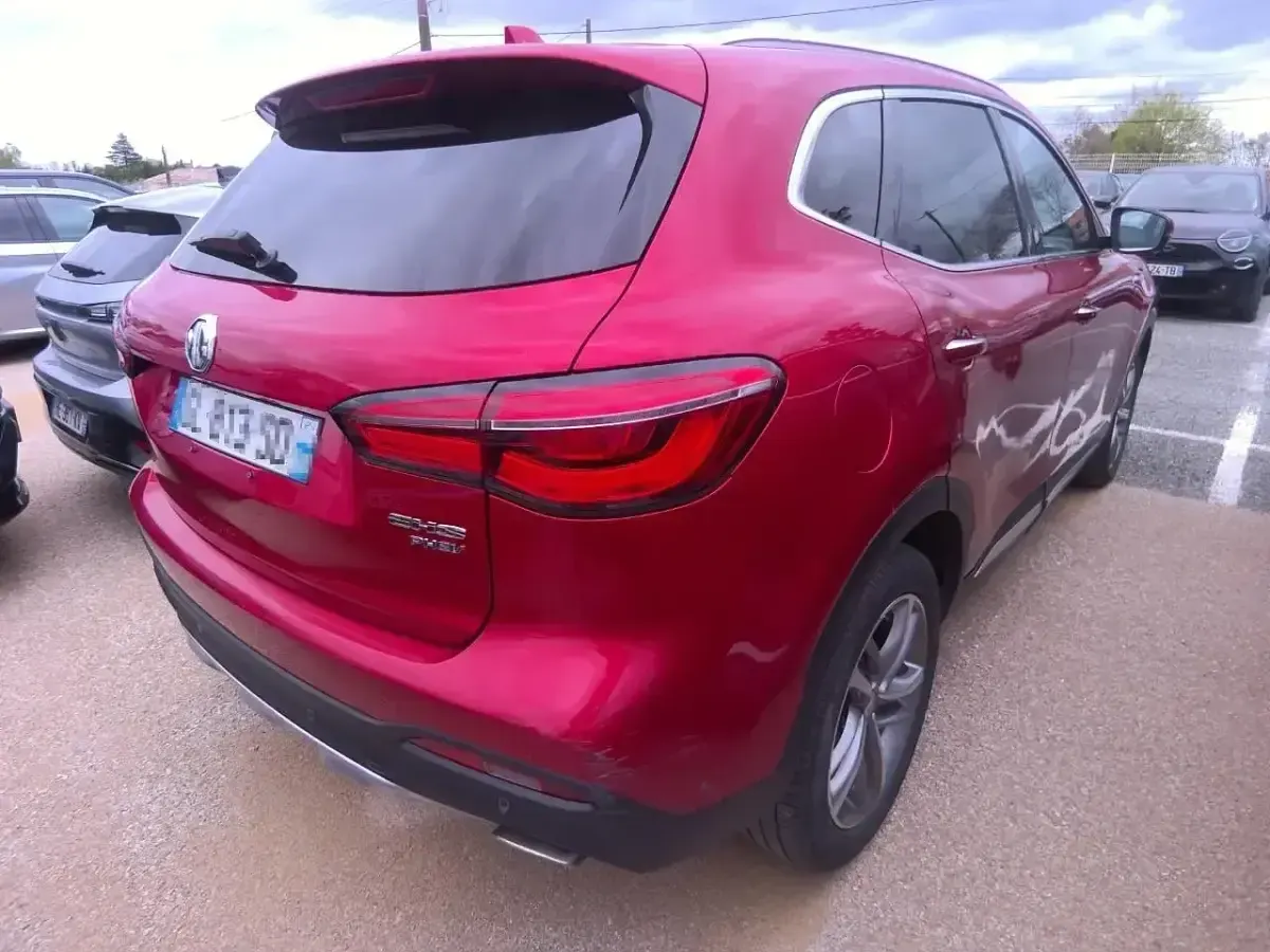Usado MG HS Luxury 258 CV (189 kW) 2023 Rojo SUV