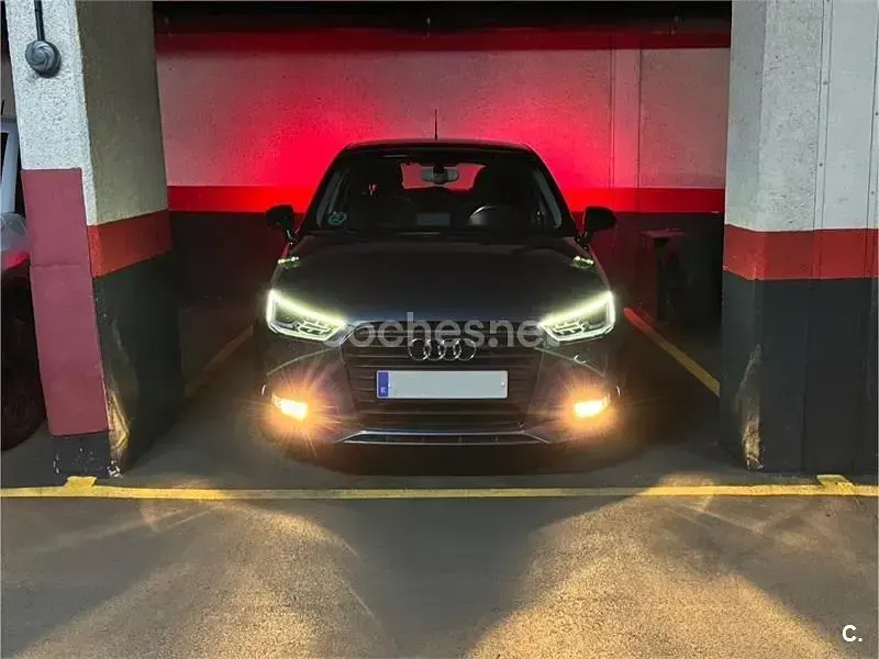 Usado Audi A1 Sportback 125 CV (91 kW) 2017 Azul Utilitario