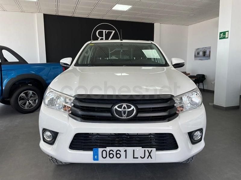 Usado Toyota HiLux Plus 150 CV (110 kW) 2020 Blanco Pickup/Camioneta