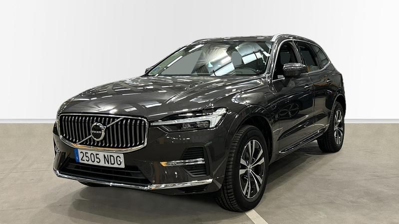 Gris Usado 2025 Volvo XC60 Core SUV | 51.700 € (Precio justo) - Imagen 1/3