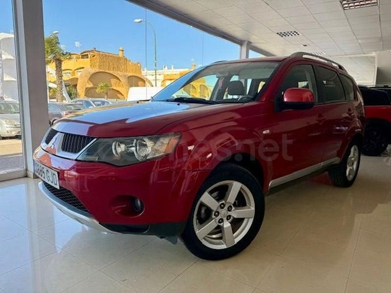 Usado Mitsubishi Outlander Invite 140 CV (102 kW) 2008 Granate SUV