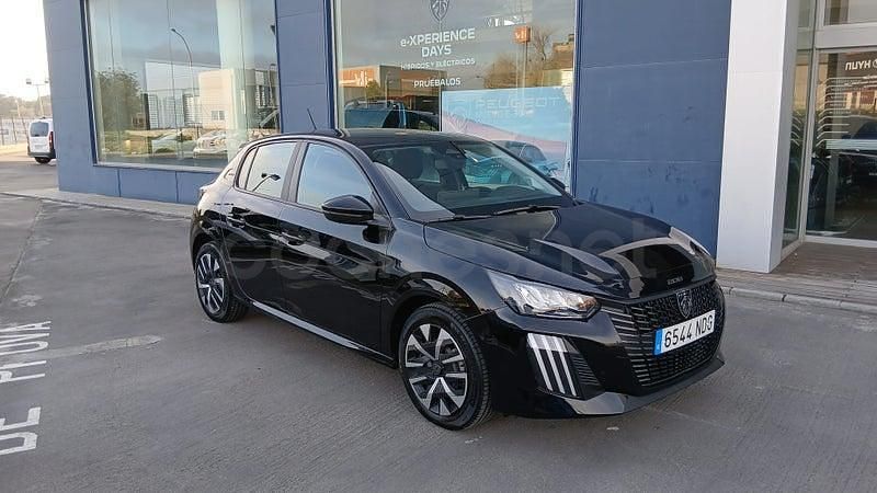 Usado Peugeot 208 Style 100 CV (73 kW) 2025 Negro Utilitario