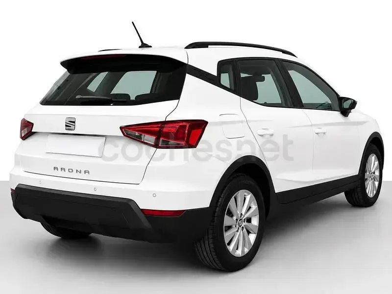 Usado Seat Arona Style 110 CV (80 kW) 2021 Blanco SUV