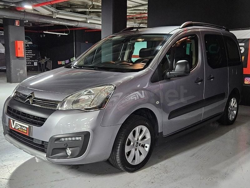 Usado Citroën Berlingo Feel 110 CV (80 kW) 2017 Gris / plata Monovolumen