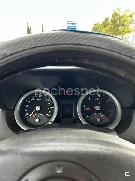 Usado Renault Mégane Authentique 105 CV (77 kW) 2006 Negro Berlina