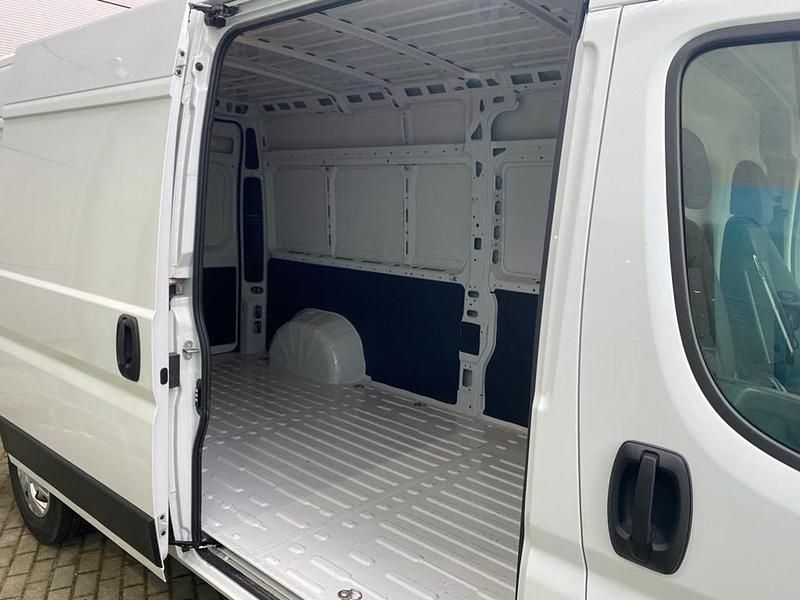 Usado Opel Movano Edition 100 kW (137 CV) 2022 Blanco Van