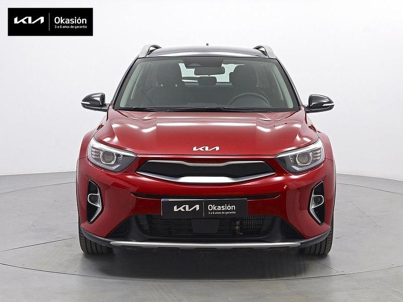 Usado Kia Stonic 120 CV (88 kW) 2021 Rojo SUV