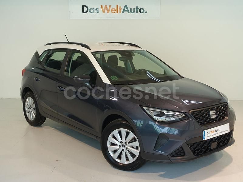 Gris / plata Usado 2024 Seat Arona Style SUV | 18.500 € (Precio justo) - Imagen 1/4