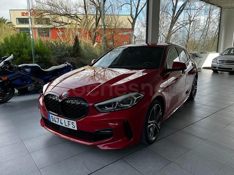Usado BMW 118 Comfort Edition 150 CV (110 kW) 2020 Rojo Utilitario