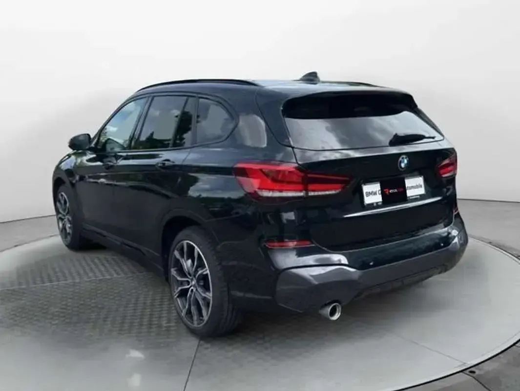 Usado BMW X1 M Sport 136 CV (100 kW) 2023 Negro SUV