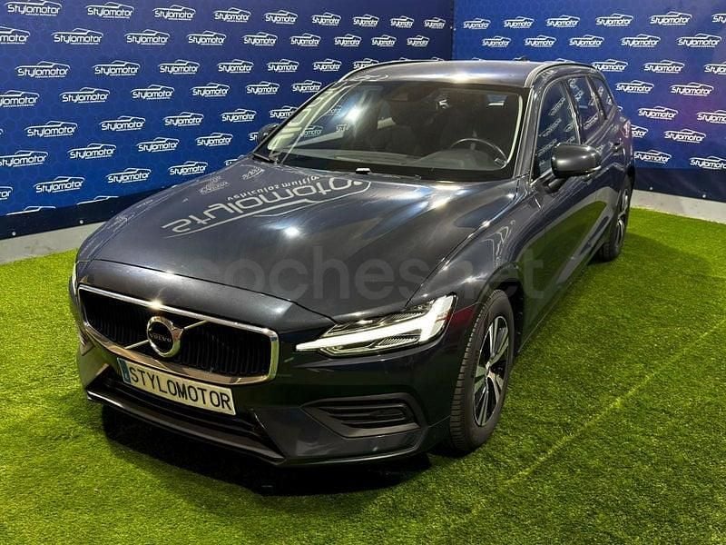 Usado Volvo V60 Momentum 150 CV (110 kW) 2021 Gris / plata Familiar