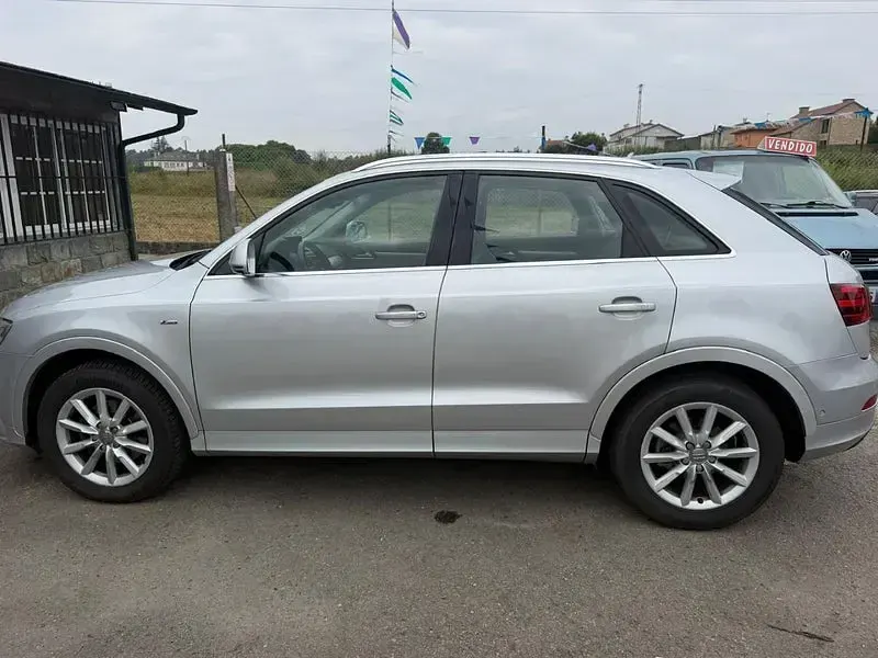 Usado Audi Q3 Ambition 177 CV (130 kW) 2013 Gris / plata SUV