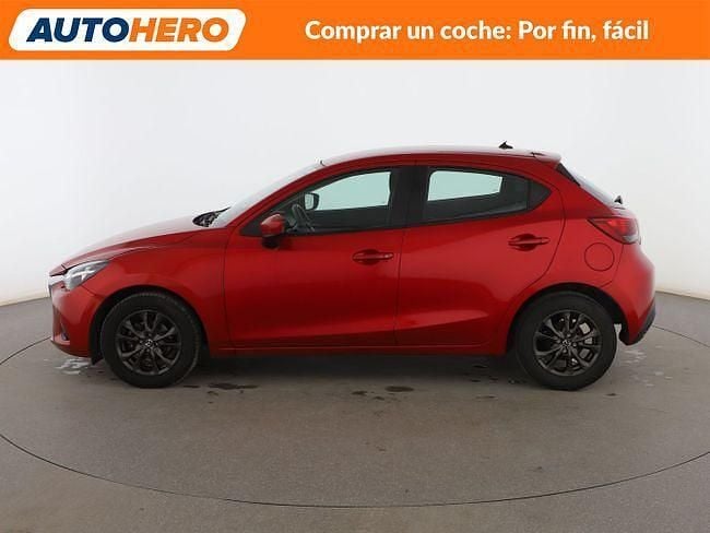 Usado Mazda 2 75 HP (55 kW) 2016 Vermelho Sedan