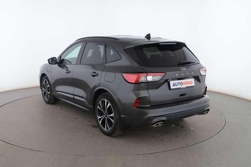Usado Ford Kuga ST-Line X 227 CV (166 kW) 2021 Gris SUV