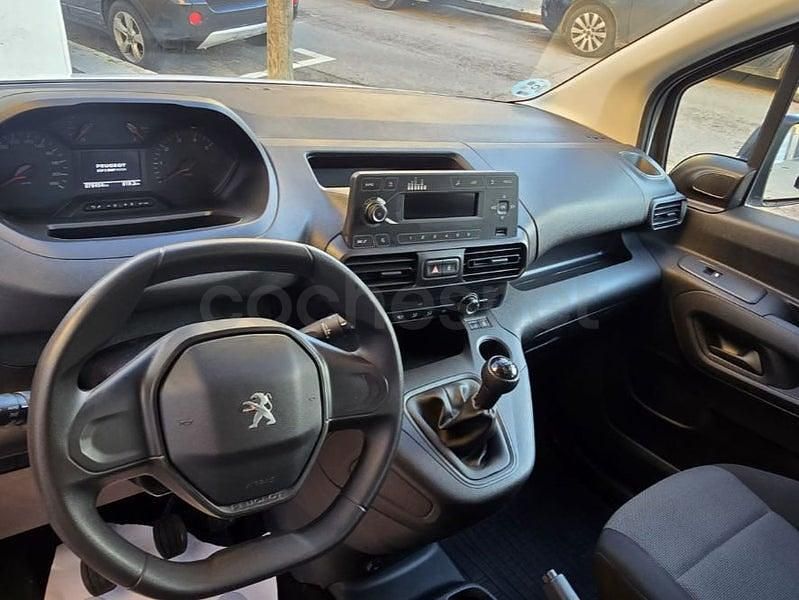 Usado Peugeot Rifter Access 100 CV (73 kW) 2020 Blanco Monovolumen