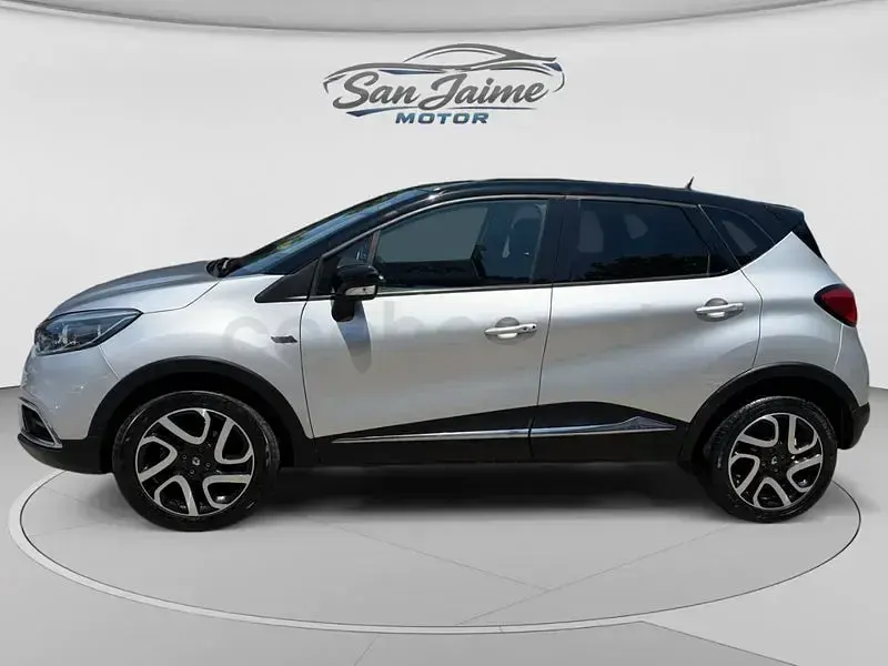 Usado Renault Captur 90 CV (66 kW) 2015 Gris / plata SUV