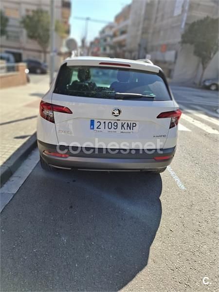 Usado Skoda Karoq Style 150 CV (110 kW) 2018 Blanco SUV