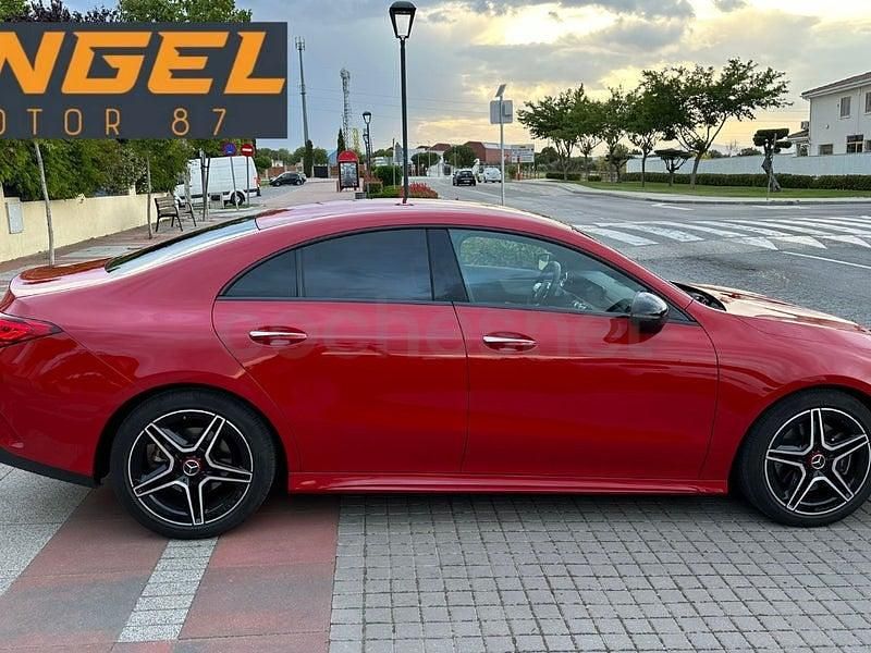 Usado Mercedes CLA200 163 CV (119 kW) 2019 Rojo Berlina