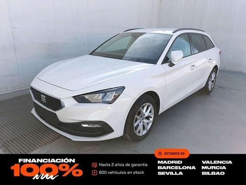 Usado Seat Leon Style 116 CV (85 kW) 2022 Blanco Familiar