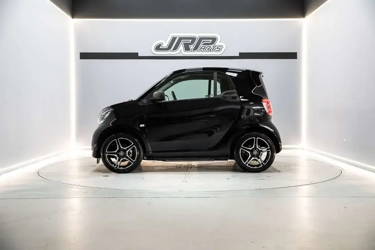 Usado Smart ForTwo Coupé 60 kW (82 CV) 2021 Negro Coupe