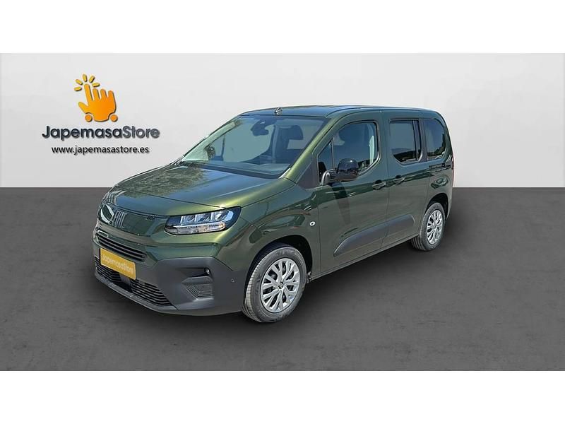 Verde Usado 2024 Fiat Doblò Monovolumen | 25.450 € - Imagen 1/4